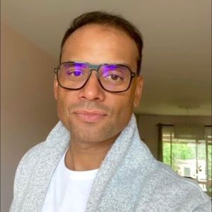 Meet your Posher, Sacha